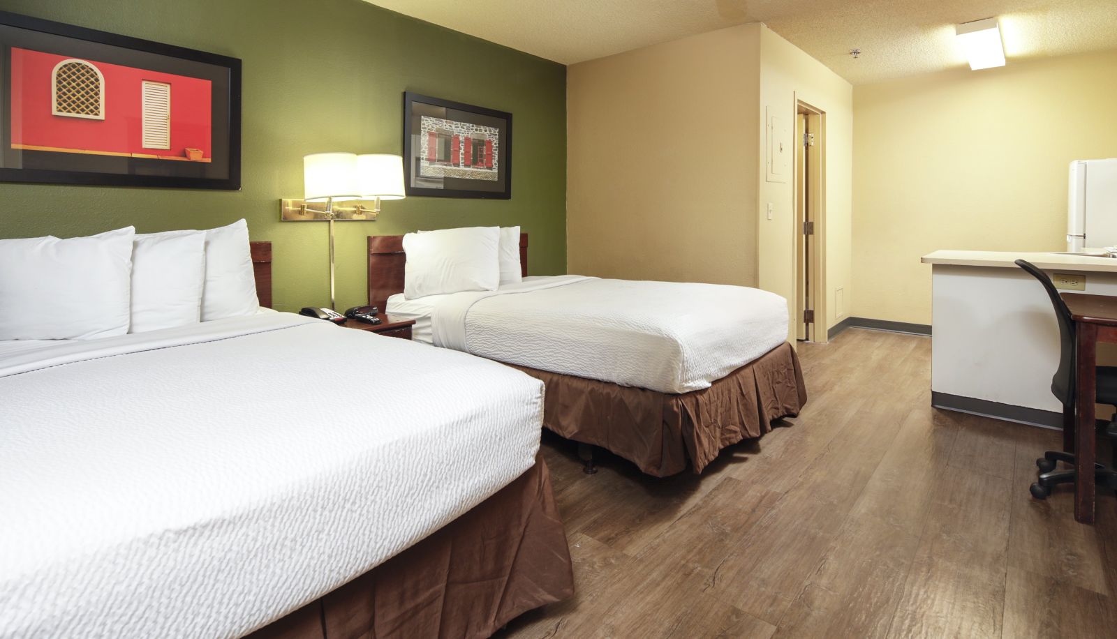 Kamer - Home 1 Suites Extended Stay