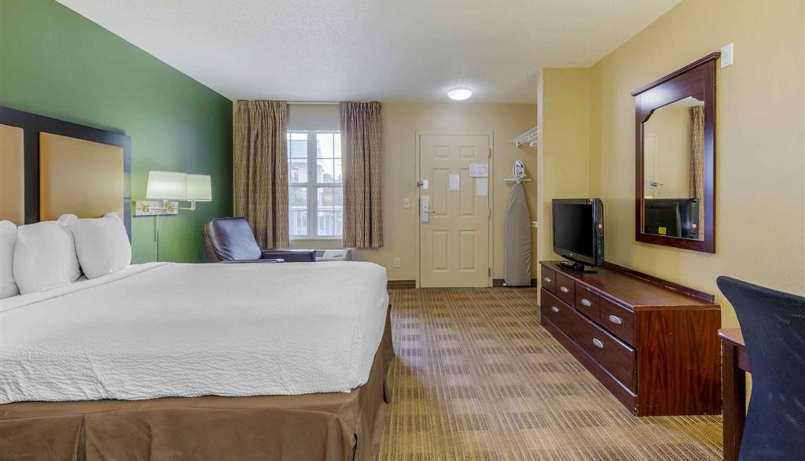 Camera - Extended Stay America Select Suites - Fayetteville - Owen Dr.