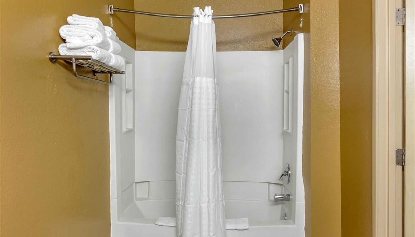 Zimmer - Extended Stay America Select Suites - Greensboro - Wendover Ave. - Big Tree Way
