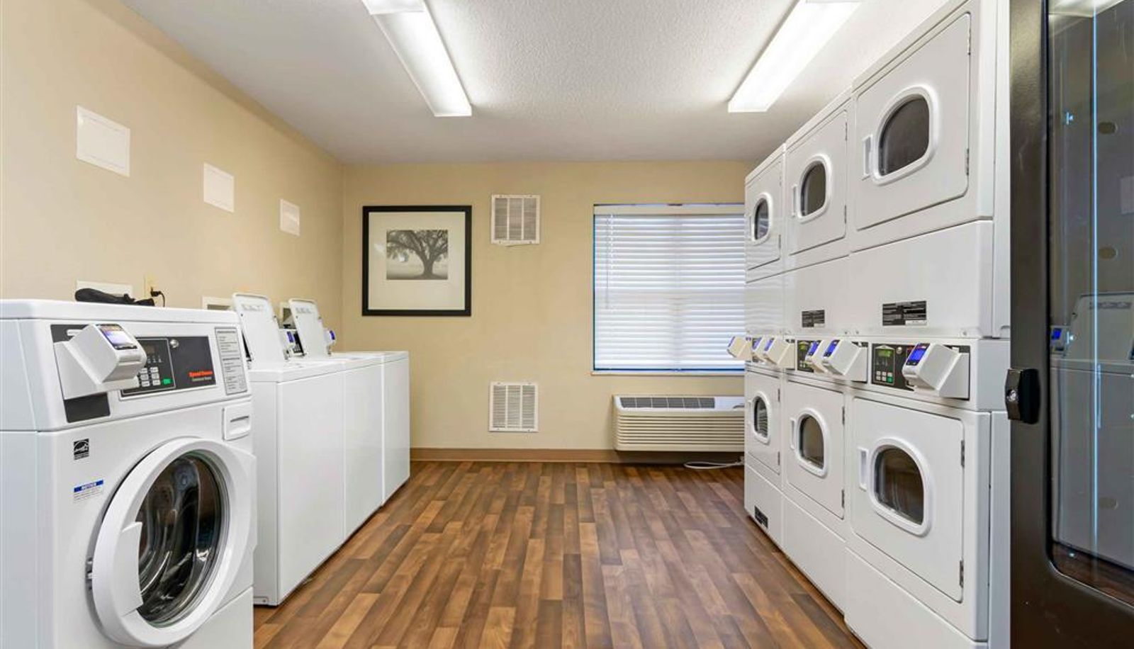 Interior view - Extended Stay America - Kansas City - Airport