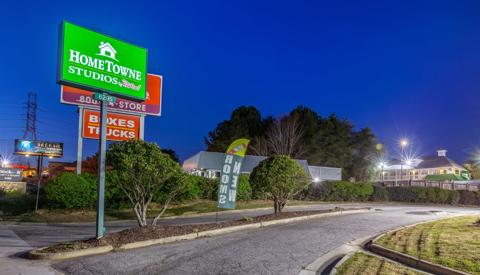 Info - HomeTowne Studios Atlanta - Norcross South