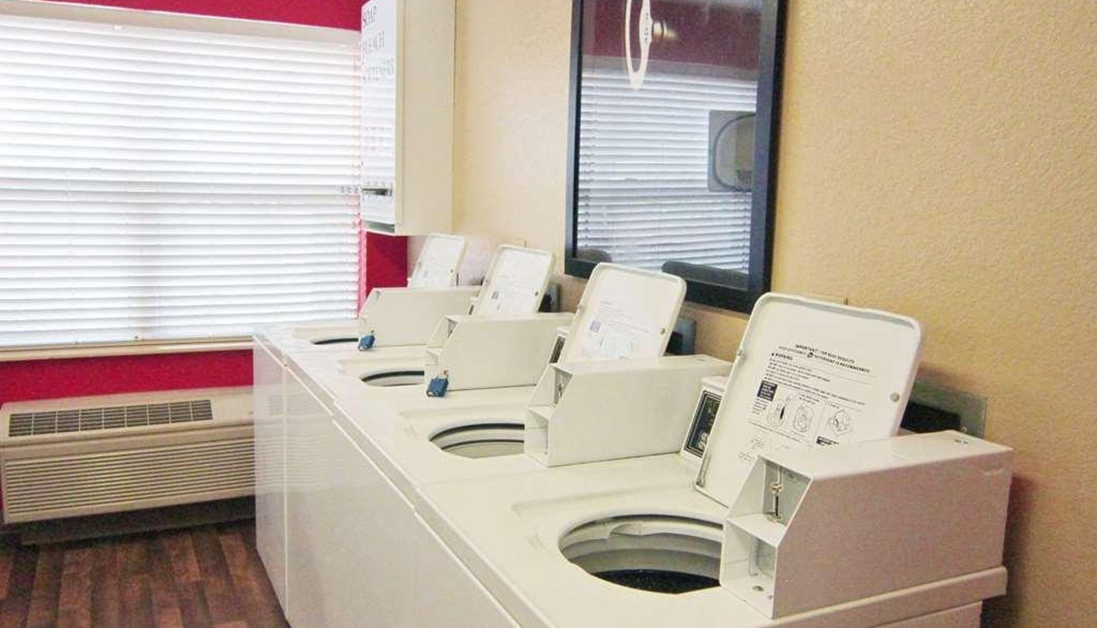 Interior view - Extended Stay America - Corpus Christi - Staples