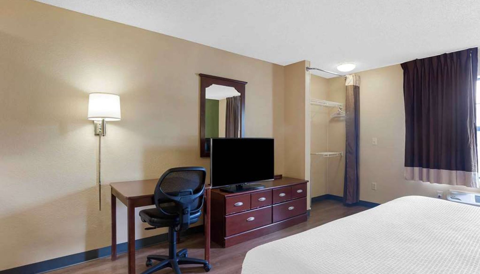 Zimmer - Extended Stay America - Palm Springs - Airport