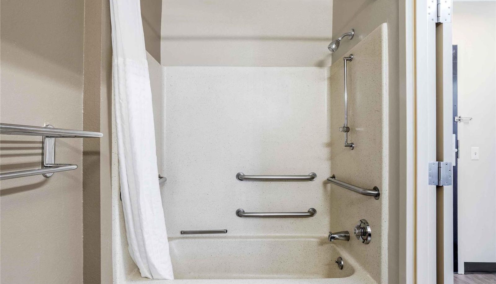 Room - Extended Stay America - Tampa - Airport - Spruce Street