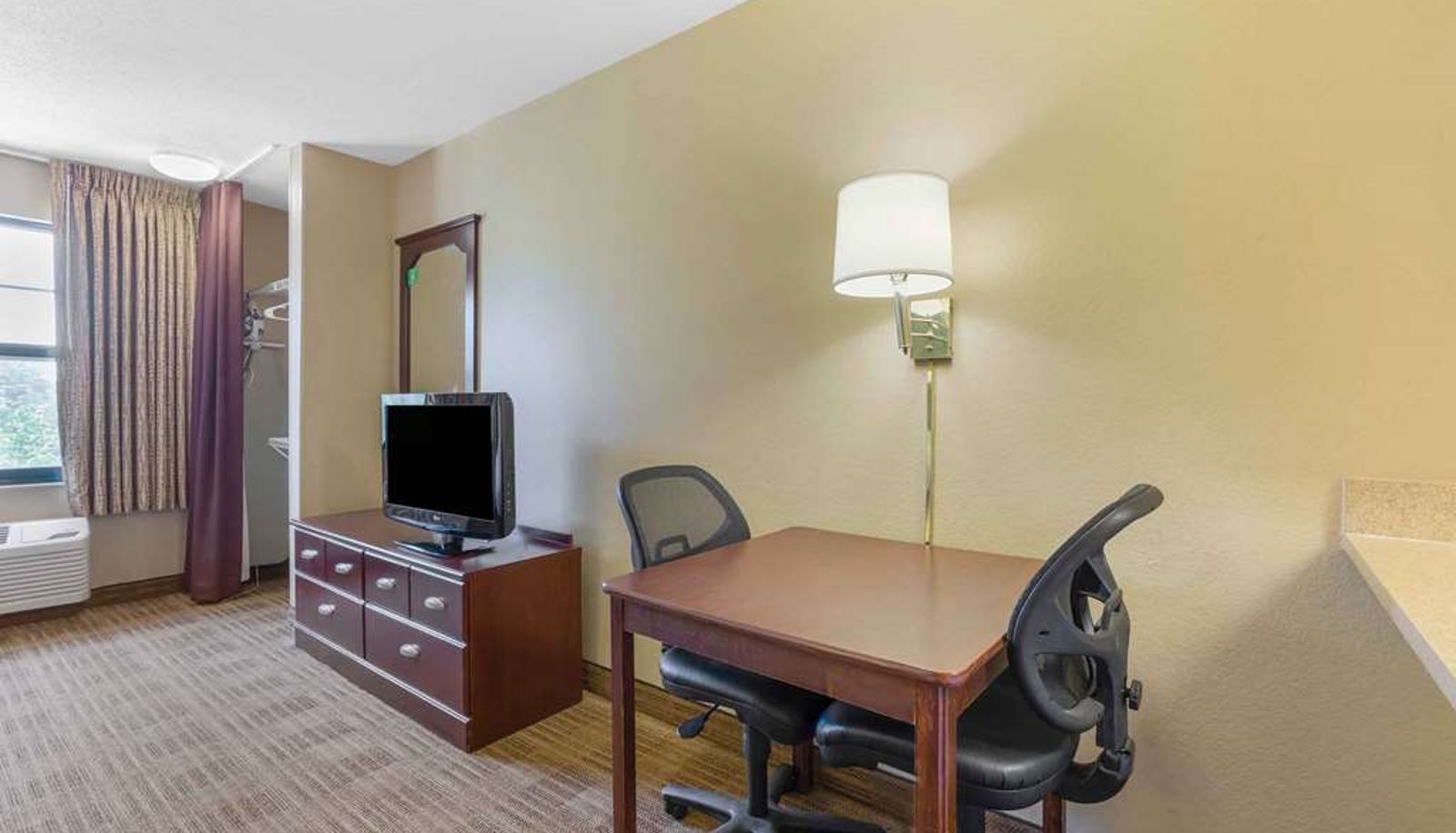 Camera - Extended Stay America - Hampton - Coliseum