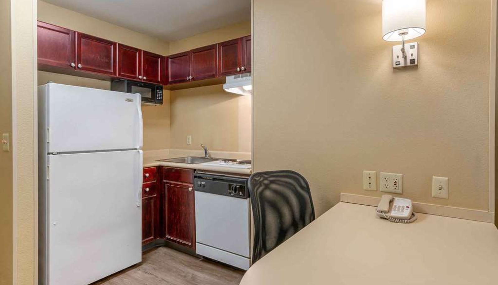 Zimmer - Extended Stay America - Portland - Hillsboro