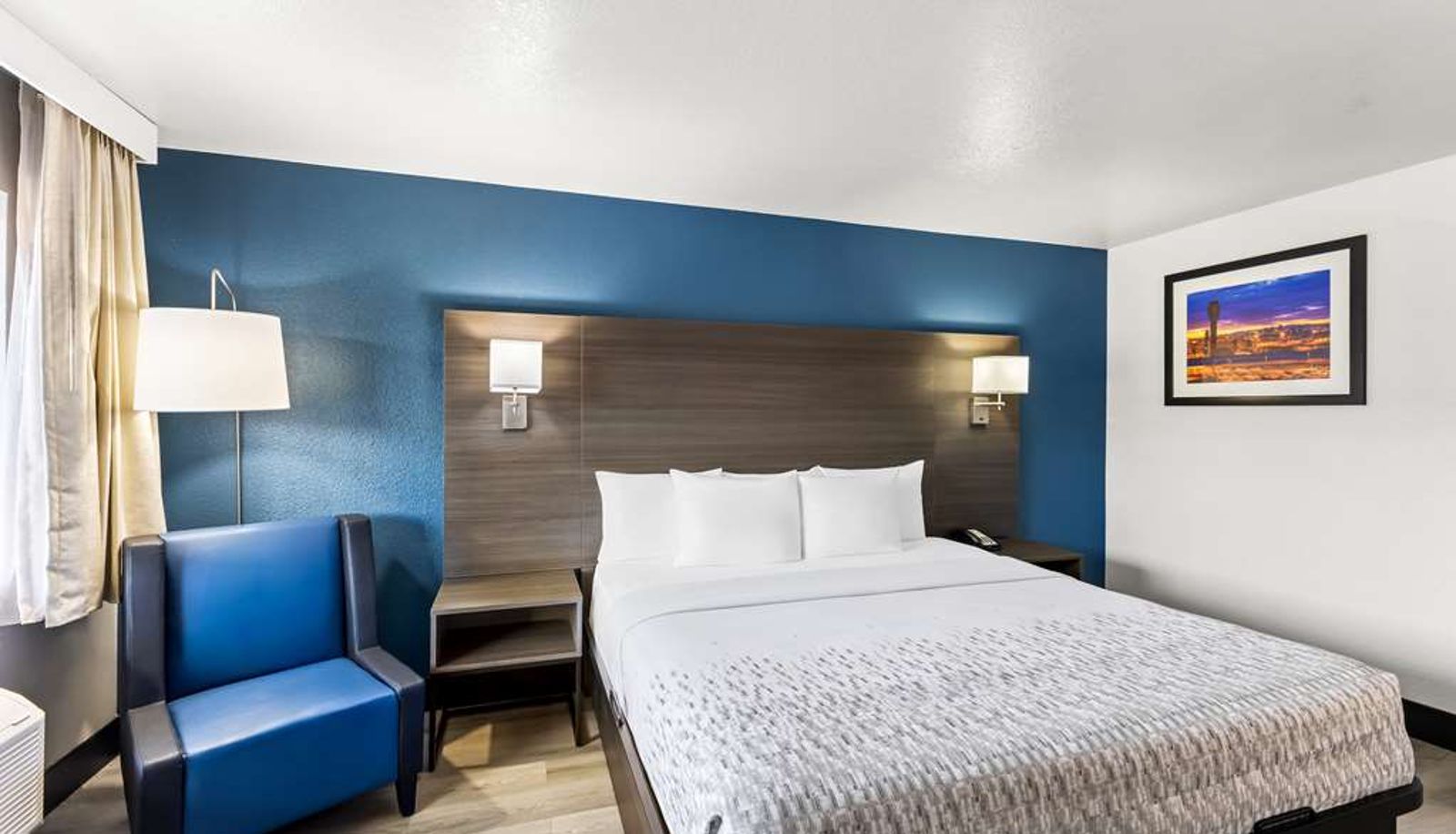 Room - SureStay by Best Western Phoenix Airport