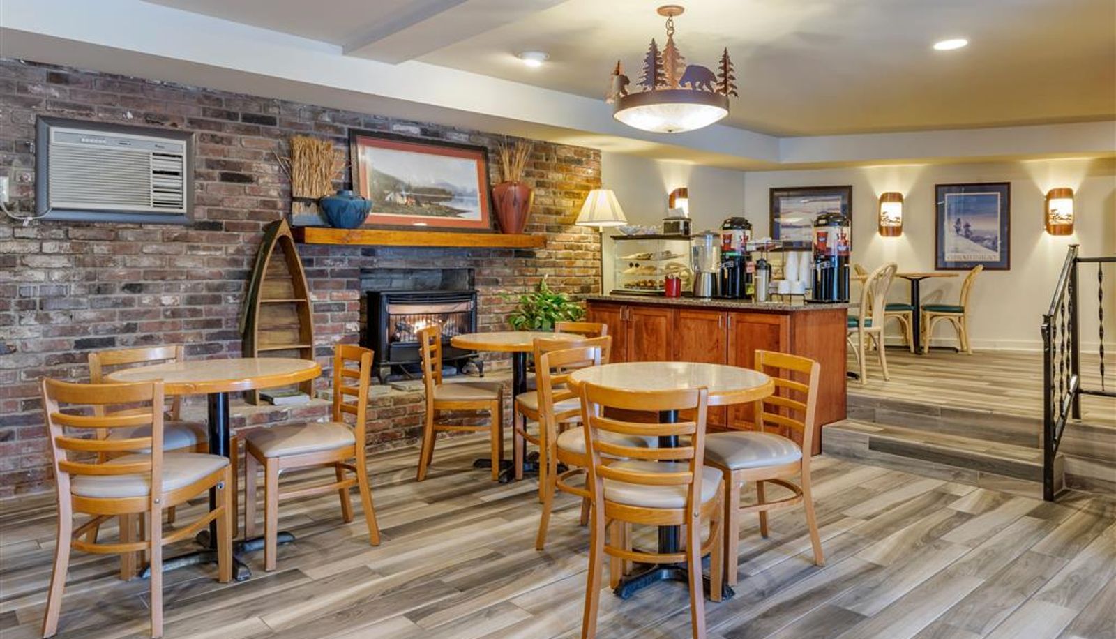 Restaurant - Econo Lodge Cherokee