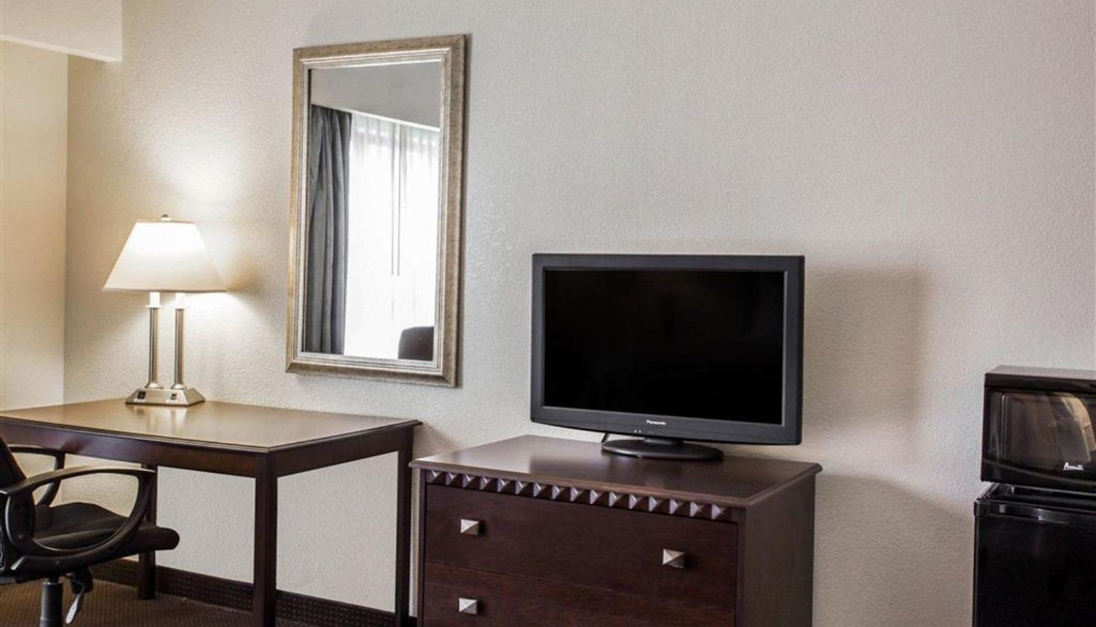 Room - Comfort Inn & Suites Lumberton Central I-95