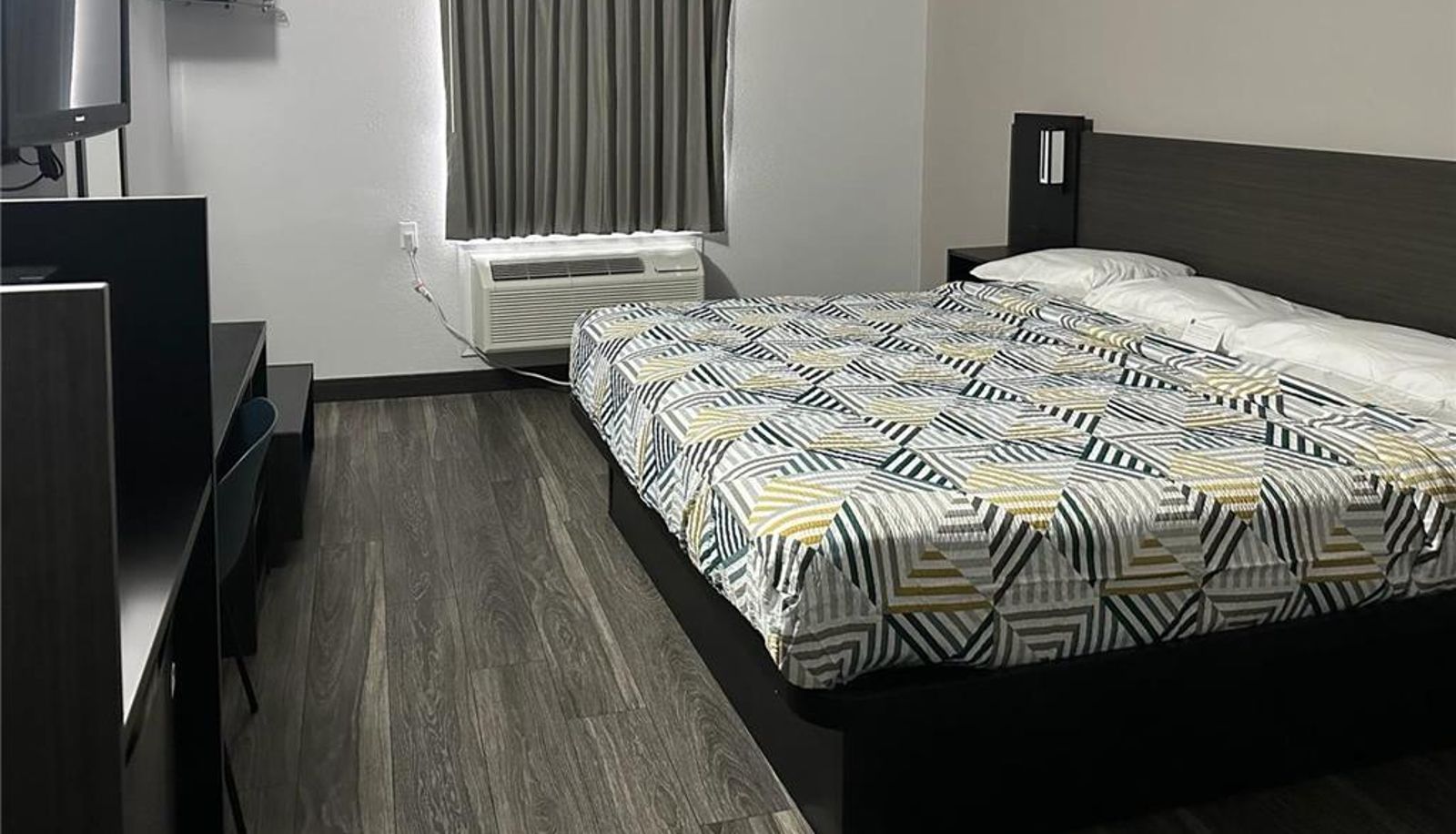 Room - Motel 6 Omaha NE