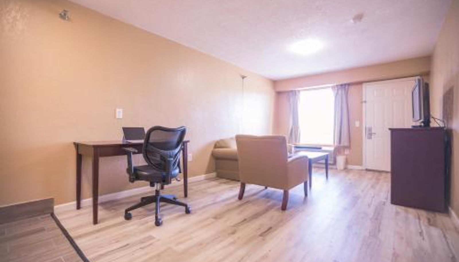 Habitación estándar - The Crossroads Hotel and Suites Irving