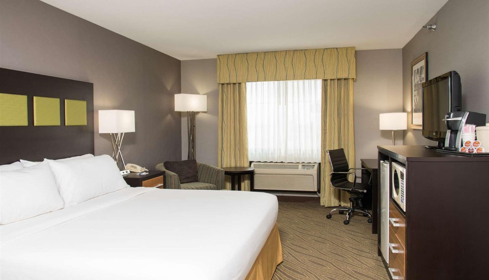 Pokój - Holiday Inn Express & Suites DANVILLE by IHG