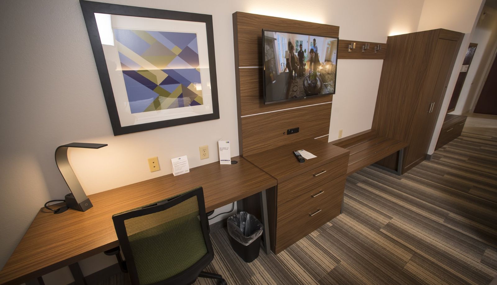 Room - Holiday Inn Express & Suites LEXINGTON-DOWNTOWN/UNIVERSITY by IHG