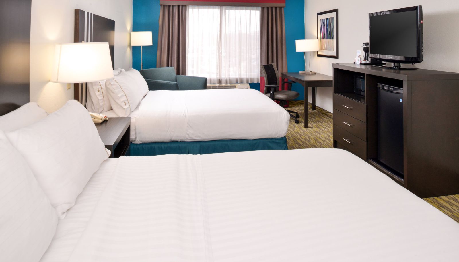 Room - Holiday Inn Express & Suites OMAHA WEST by IHG