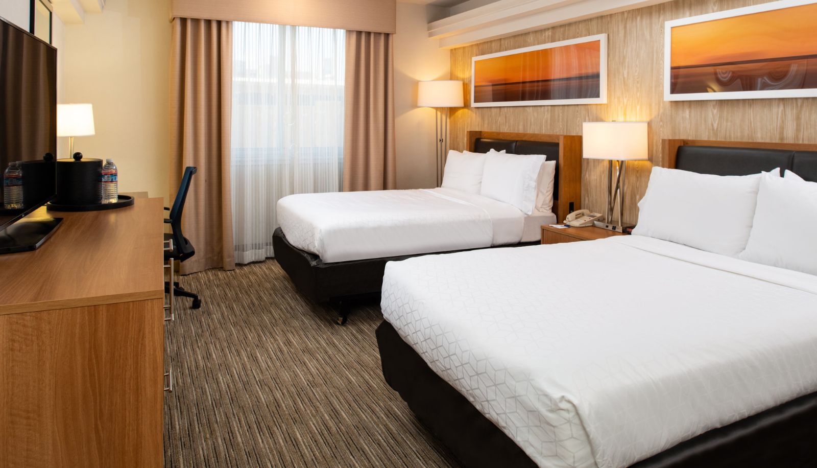 Room - Holiday Inn Express SAN FRANCISCO-AIRPORT SOUTH by IHG