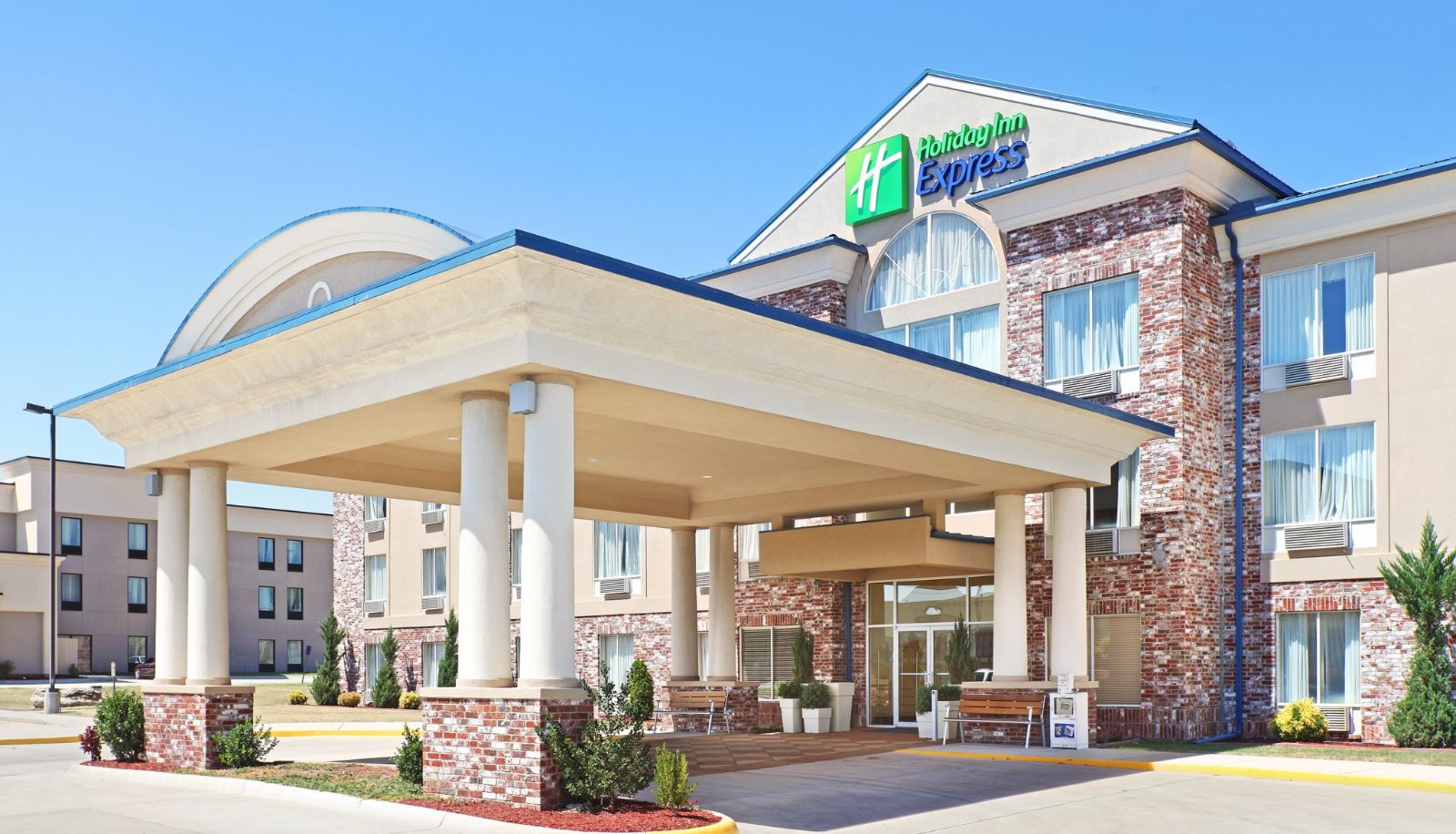 Info - Holiday Inn Express & Suites MOUNTAIN HOME by IHG