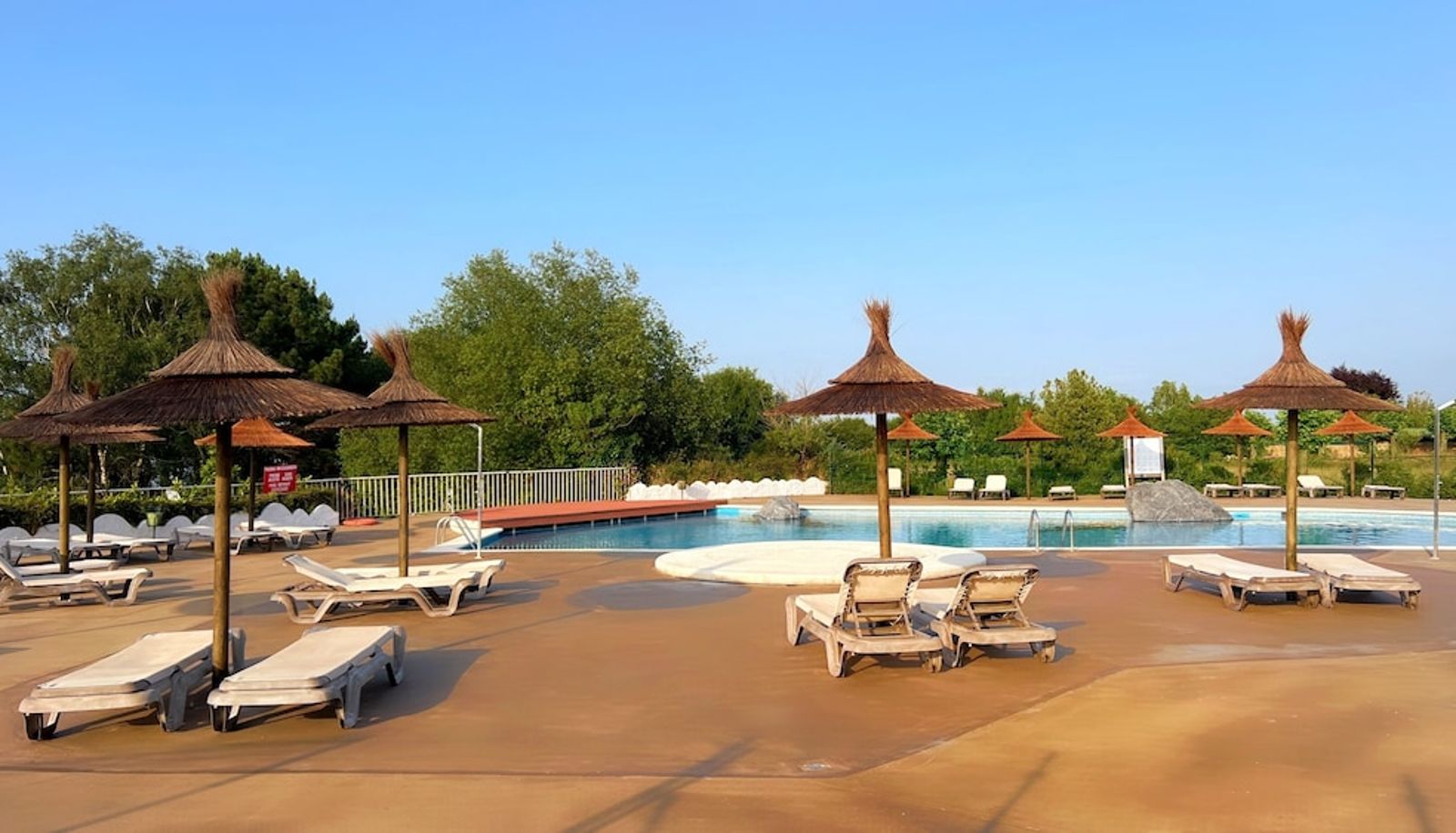 Pool - Hotel Gudamendi