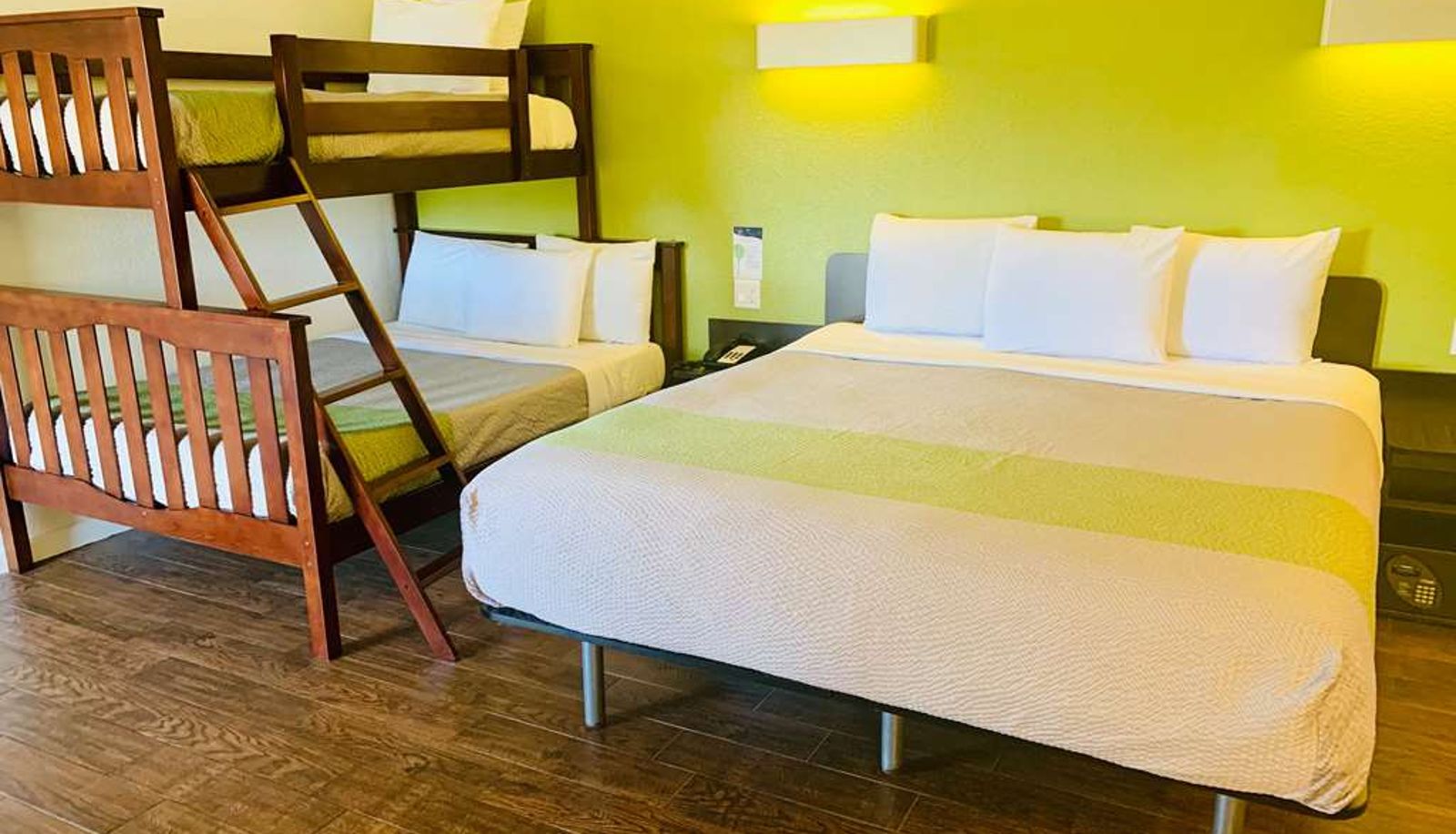Chambre standard (double) - MOTEL 6 MONTEREY DOWNTOWN