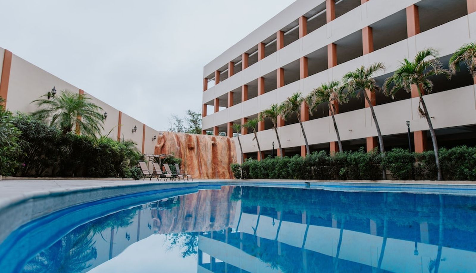Pool - Royal Garden Reynosa