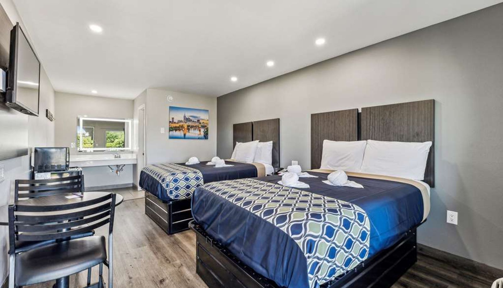 Zimmer - Knights Inn Antioch