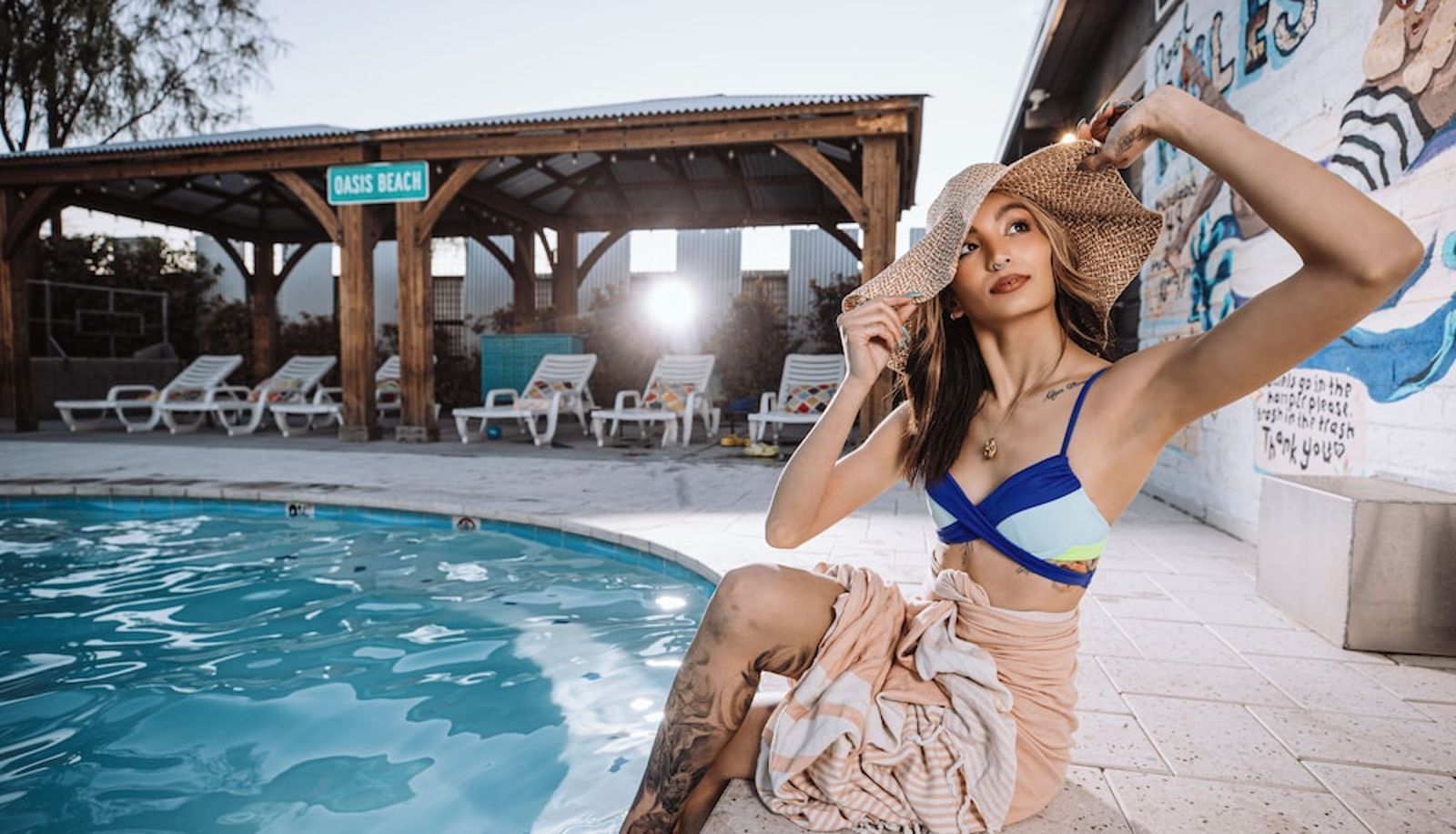 Pool - Wine  Beer  Coffee Hotel McCoy Tucson - Art