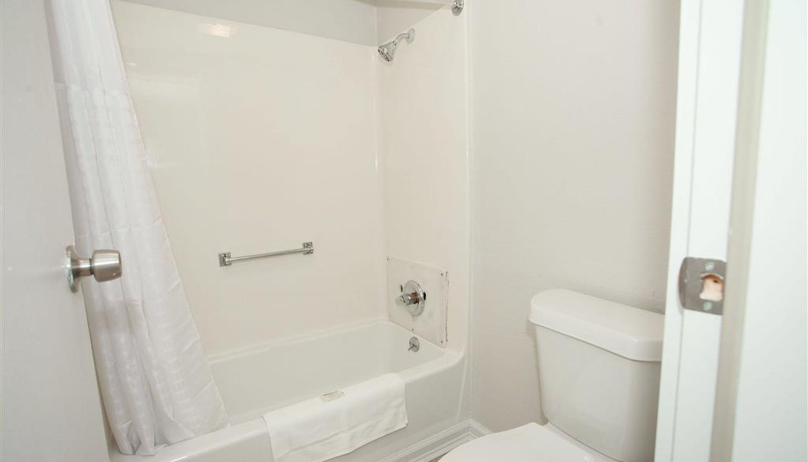 Kamer - Travelodge by Wyndham Macon West
