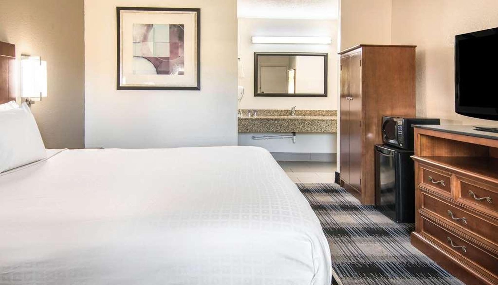 Standard room (double) - Americas Best Value Inn Perrry