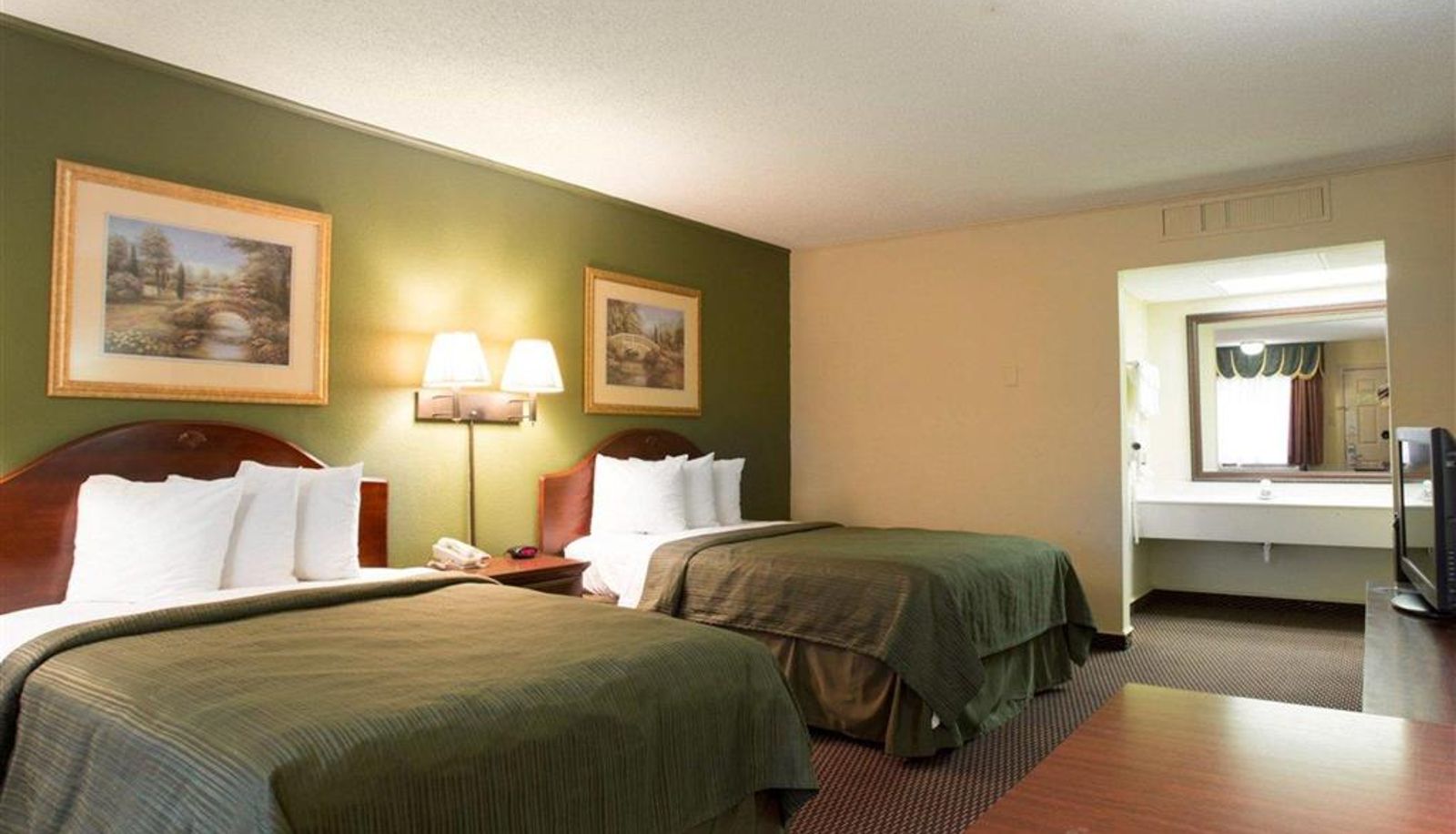 Zimmer - Rodeway Inn Harbison Area