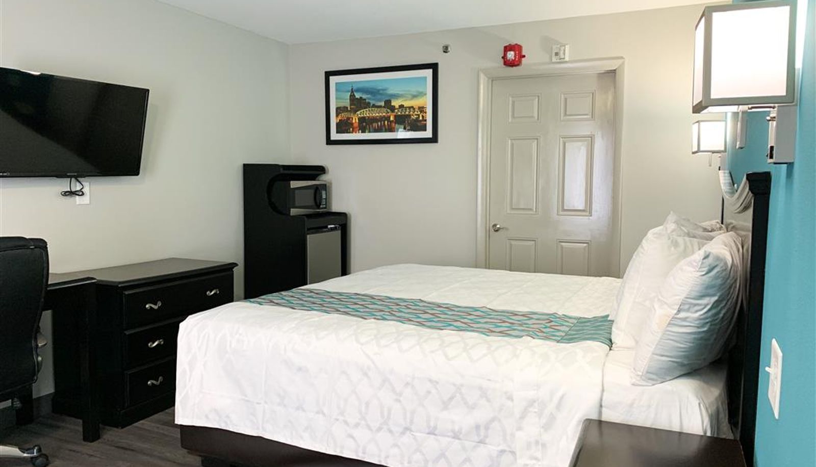 Zimmer - Knights Inn Nashville