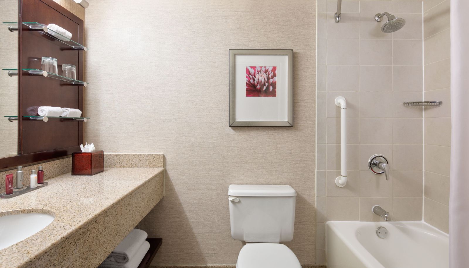 Room - The Lincoln Marriott Cornhusker Hotel