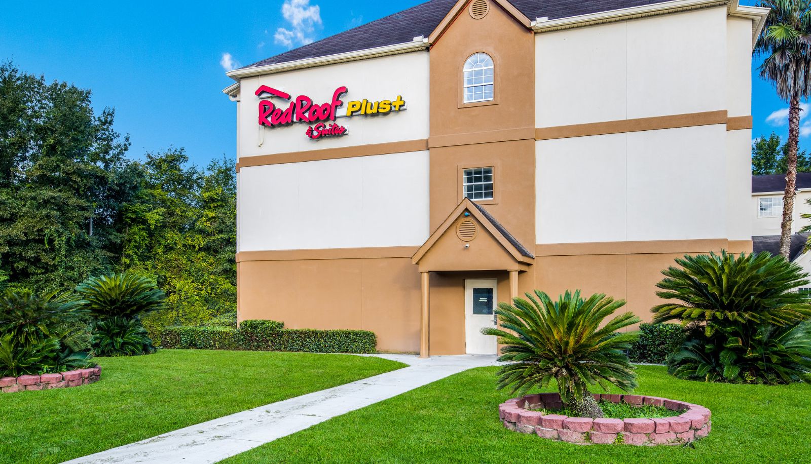 Info - Red Roof PLUS+ & Suites Savannah - I-95