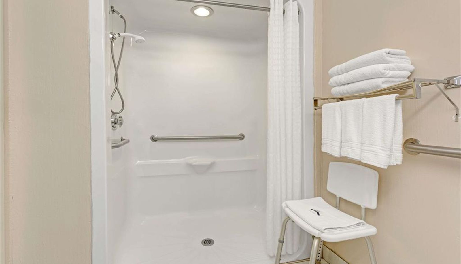 Room - Microtel Inn & Suites by Wyndham Florence/Cincinnati Airport