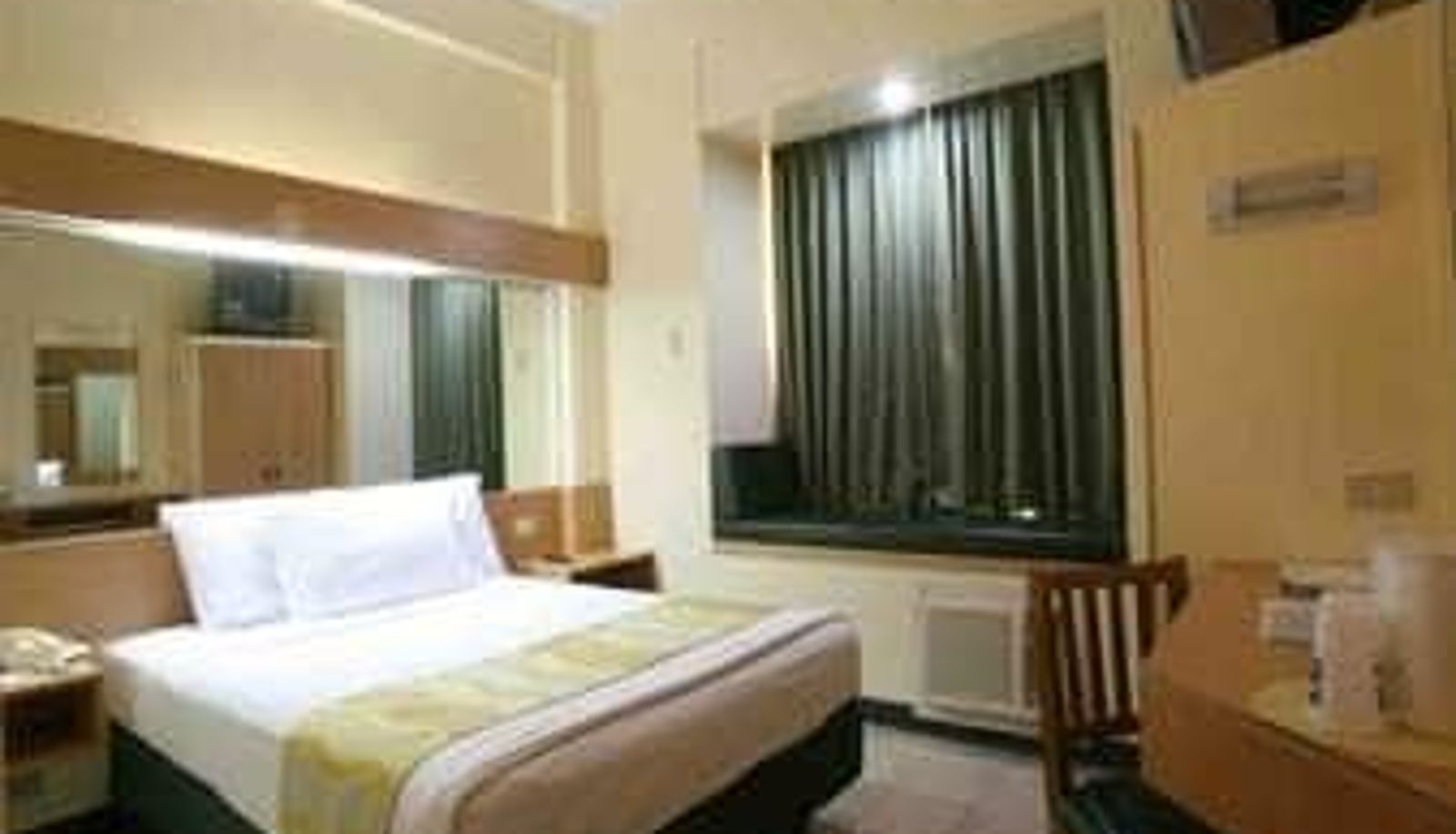 Room - Microtel by Wyndham Tarlac