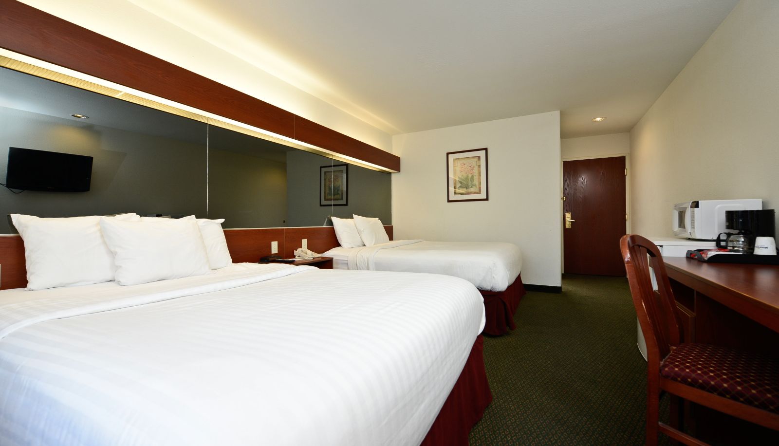Room - Americas Best Value Inn & Suites Lake Charles at I-210 E 5