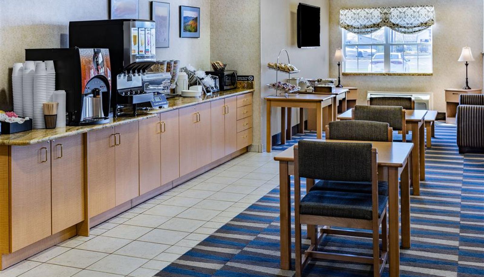 Vista interna - Microtel Inn & Suites by Wyndham Plattsburgh