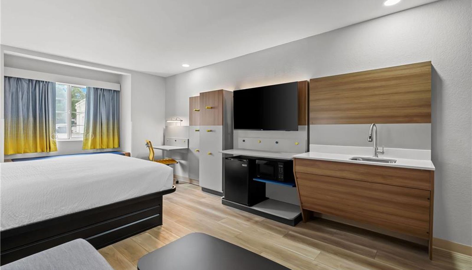 Room - Microtel Inn & Suites by Wyndham Norcross