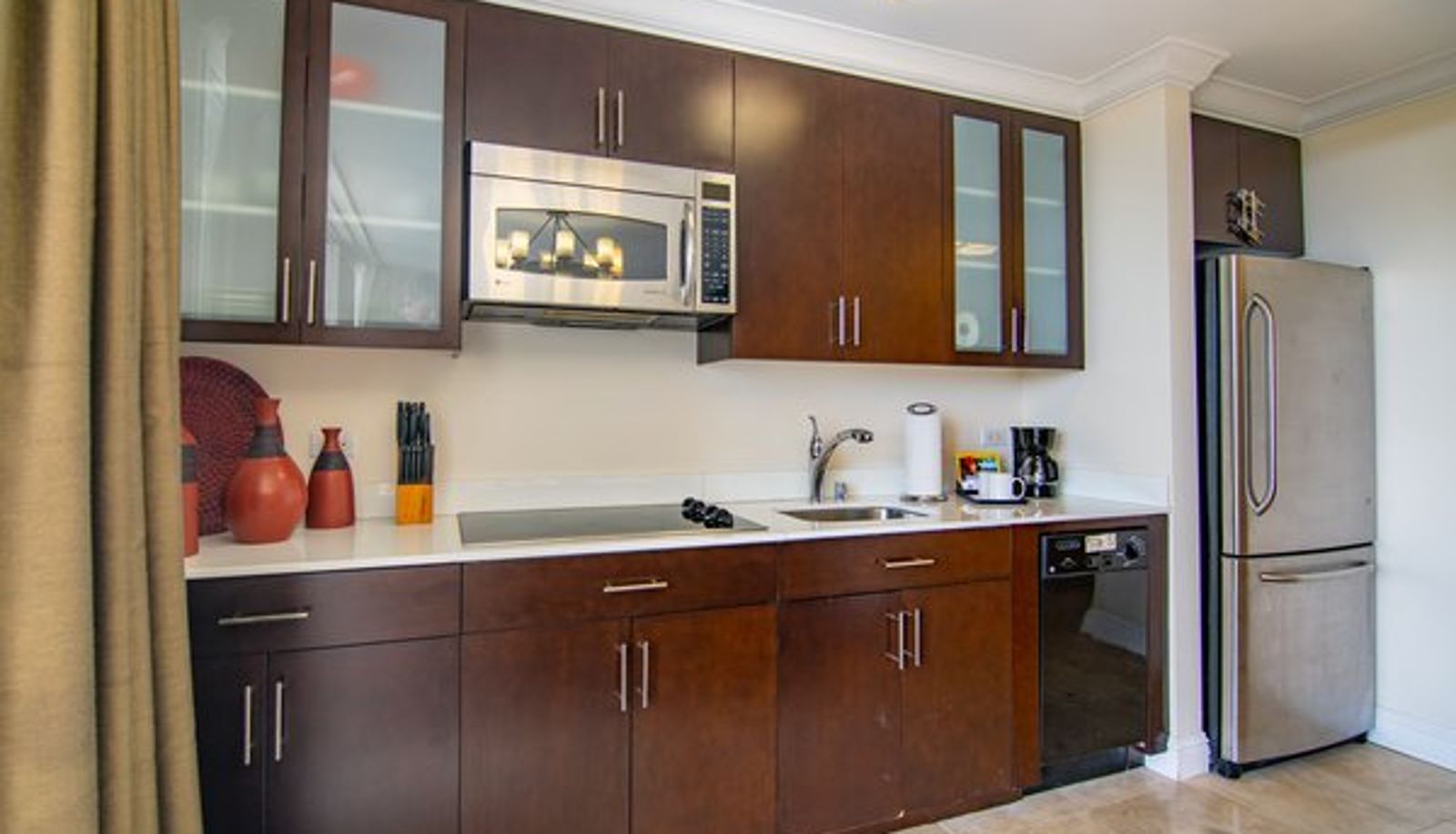 Info - Regency on Beachwalk Waikiki by OUTRIGGER