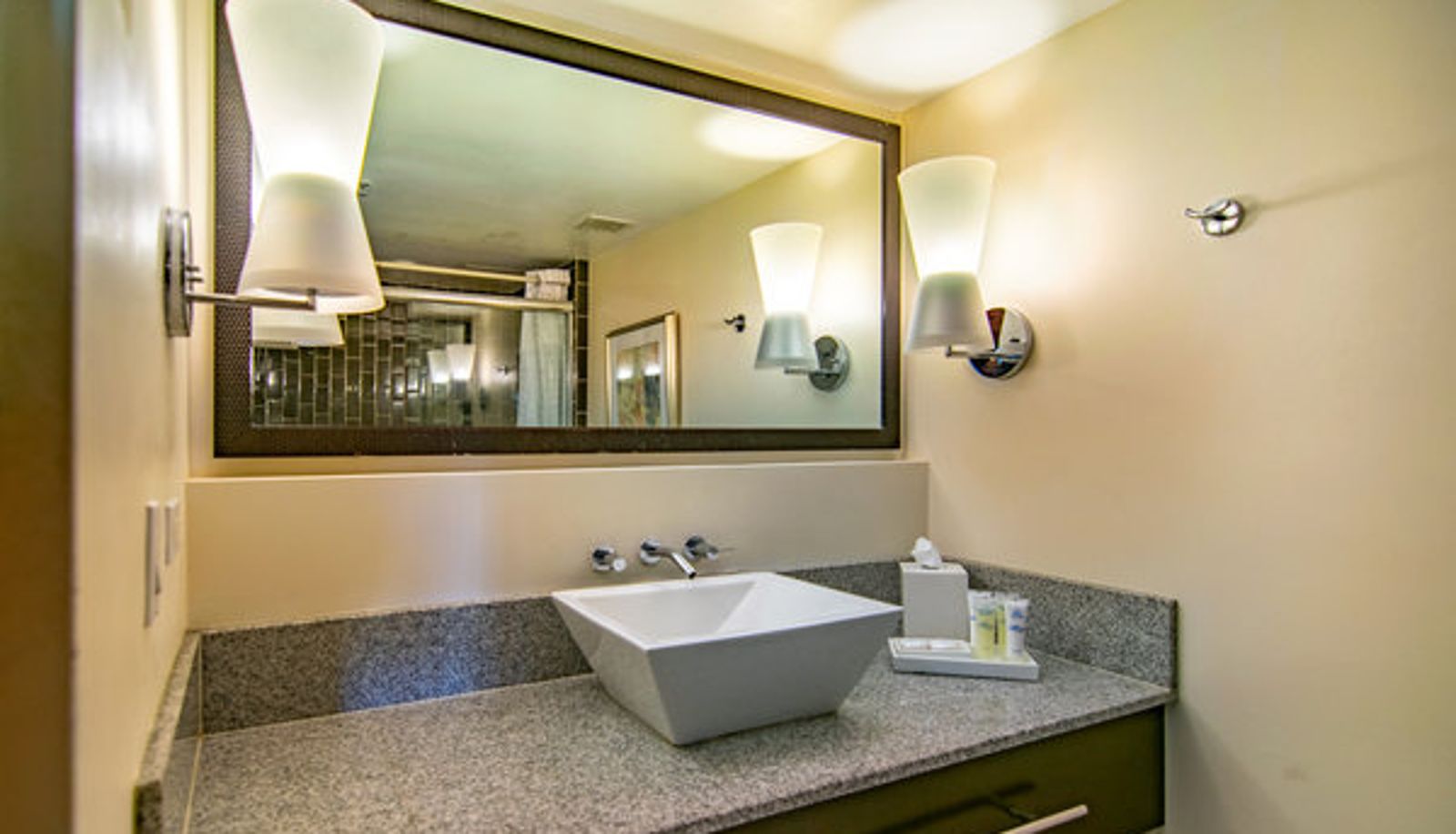 Info - Regency on Beachwalk Waikiki by OUTRIGGER