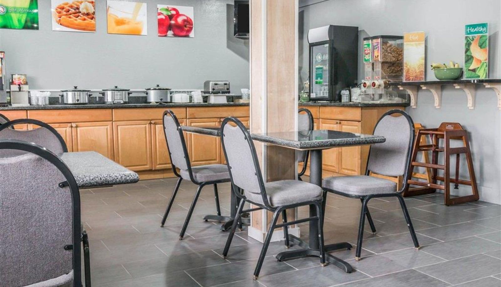 Restaurant - Quality Inn Grand Rapids North