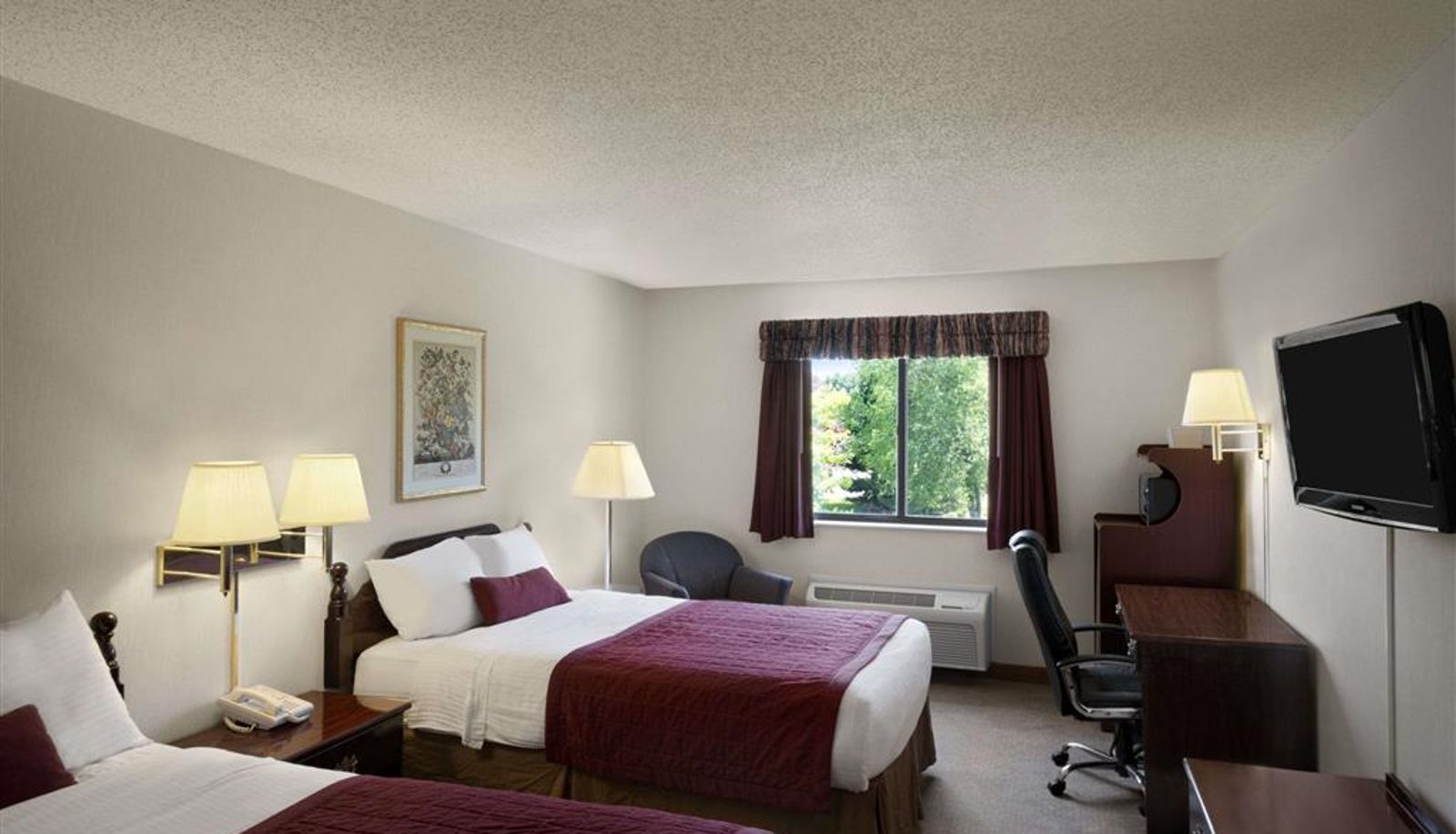 Room - Baymont by Wyndham Whitewater