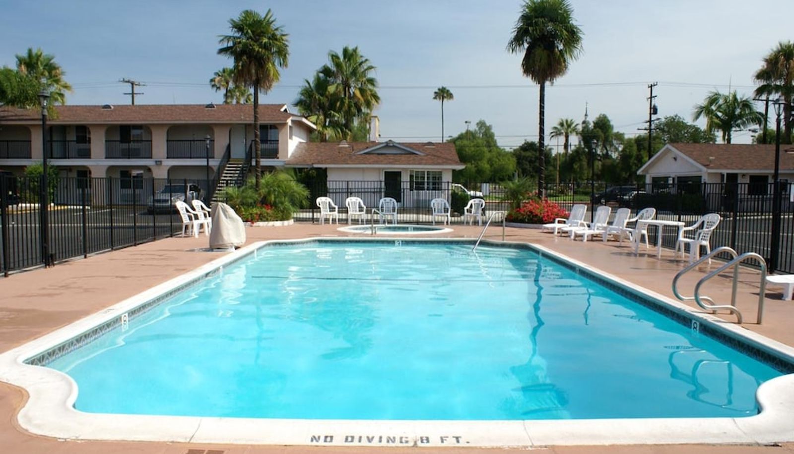 Piscina - Colony Inn