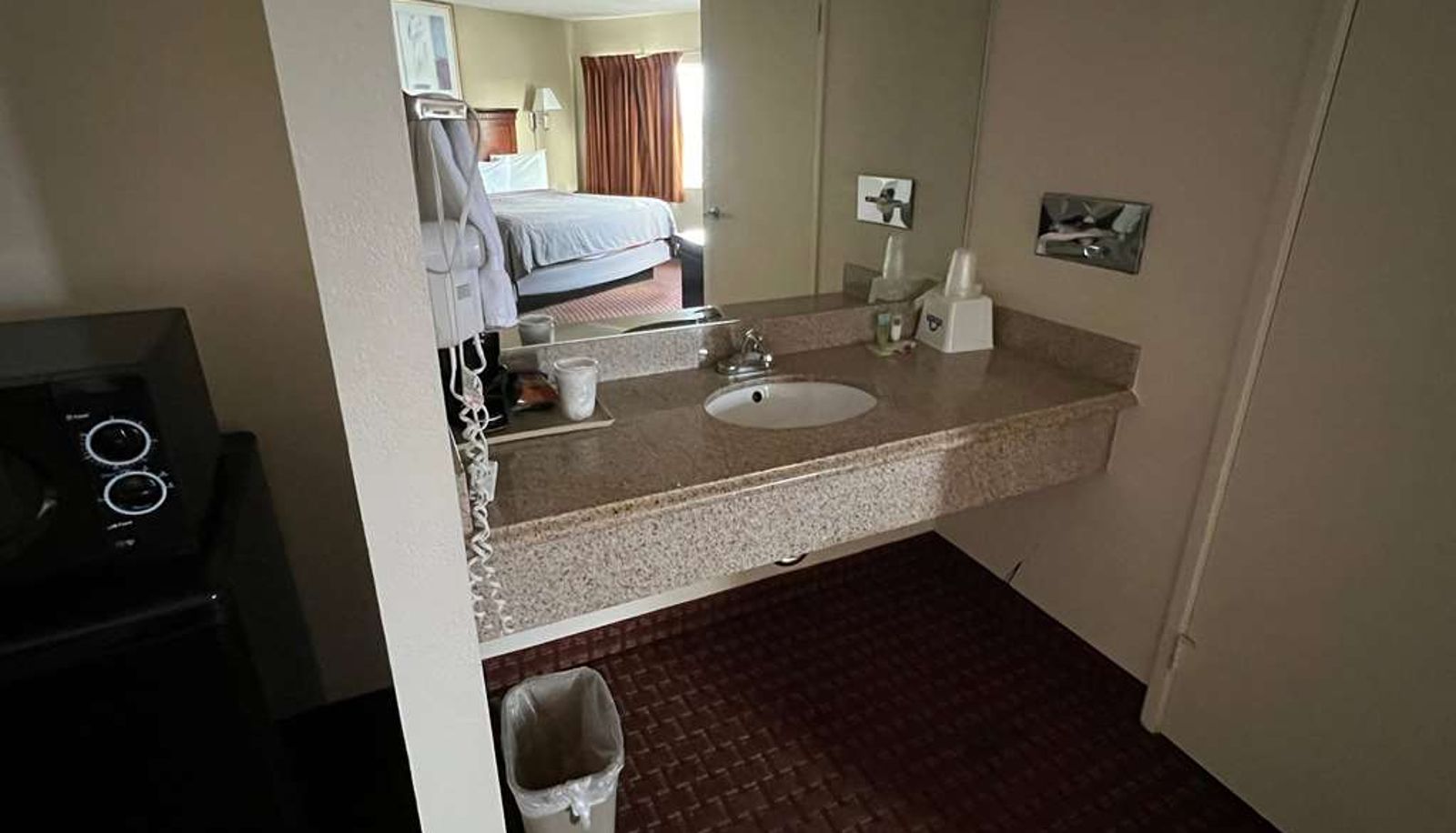 Zimmer - Days Inn & Suites by Wyndham Rancho Cordova