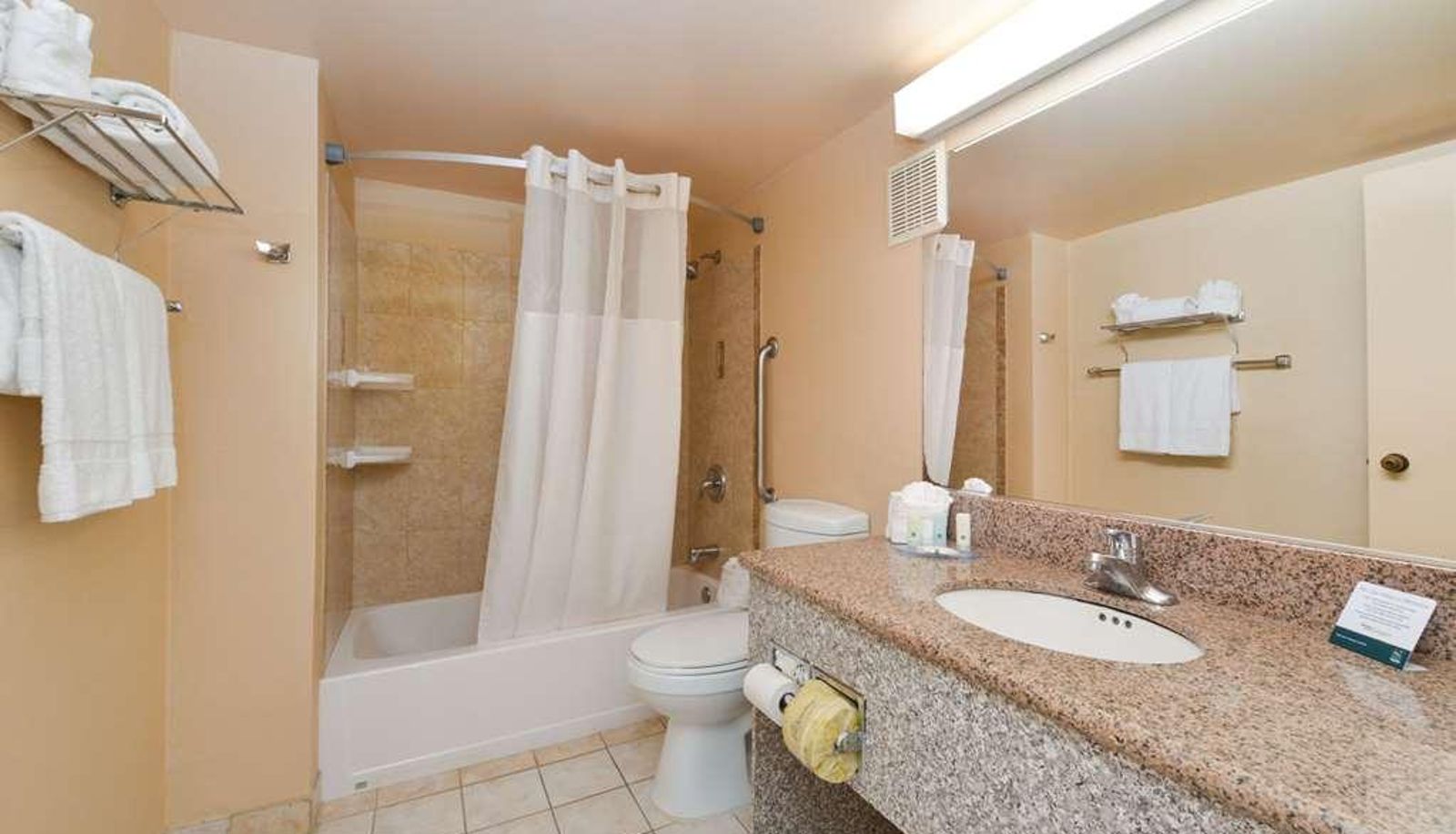 Chambre Business - and SuitesQuality Inn