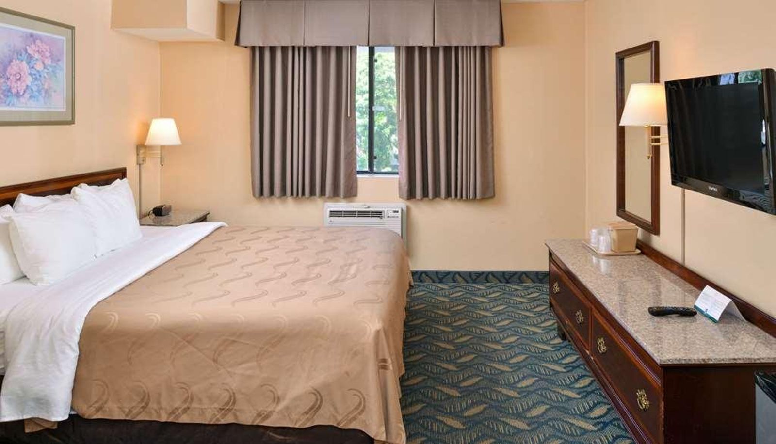 Chambre standard (double) - and SuitesQuality Inn