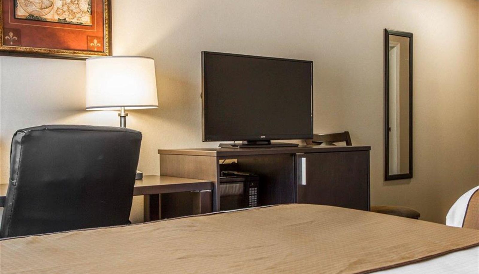 Zimmer - Quality Inn & Suites South Portland