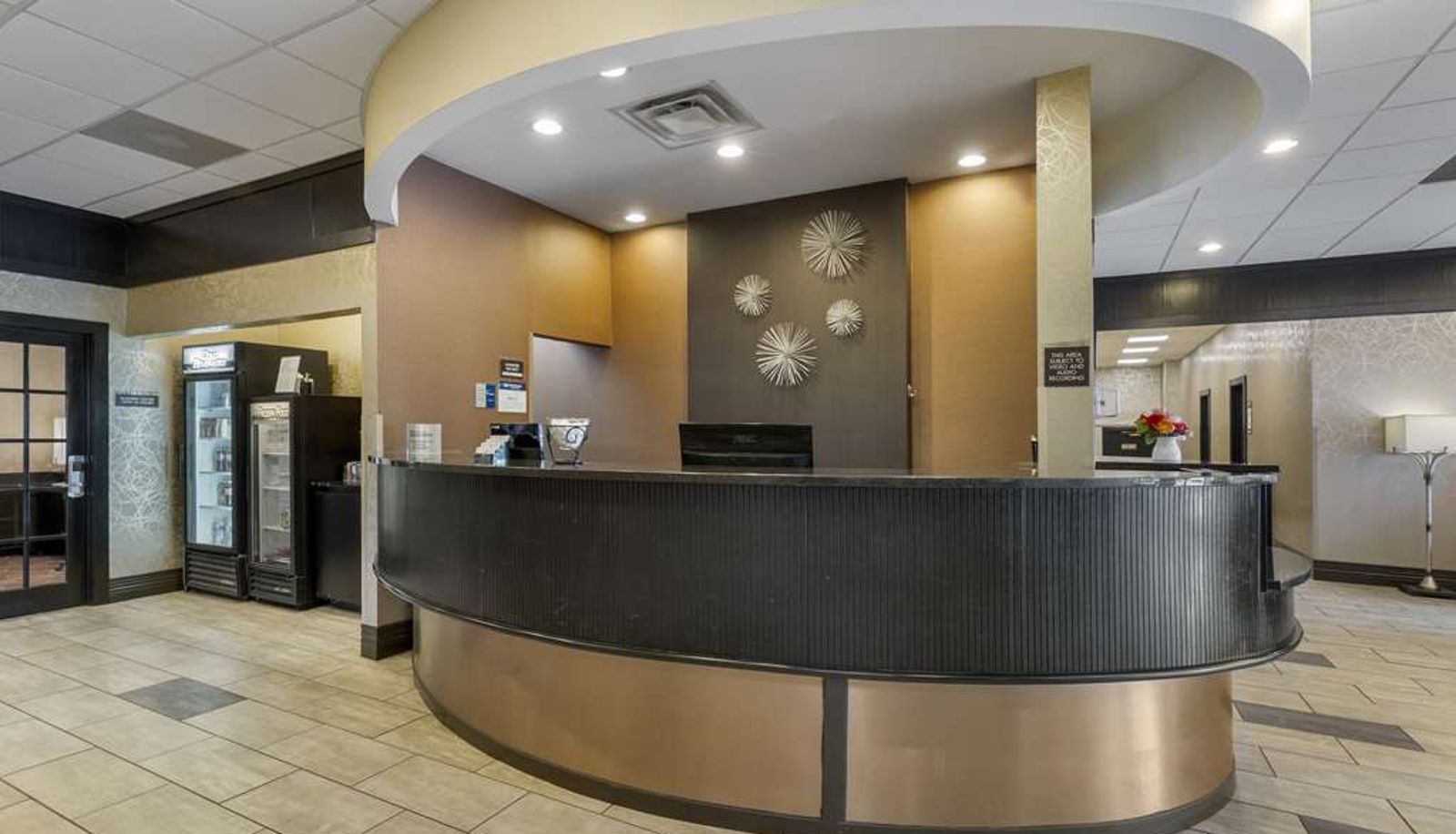 Hall - Best Western Plus The Charles Hotel