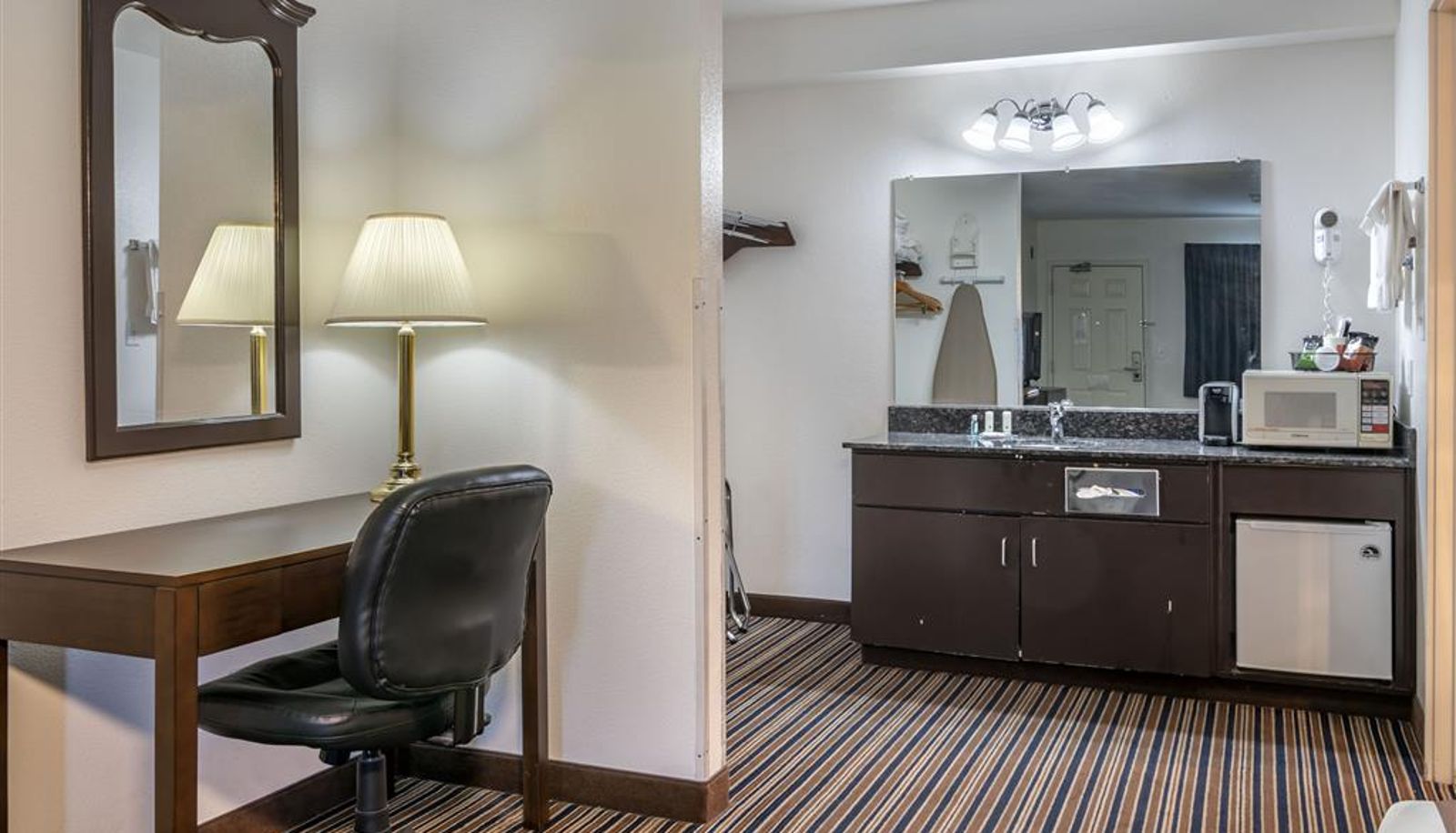 Room - Quality Inn Central Roseburg