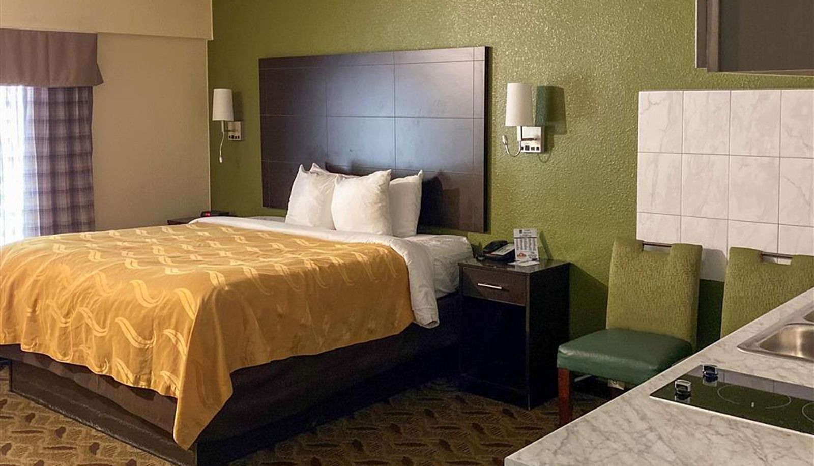 Habitación - Quality Inn Tanglewood
