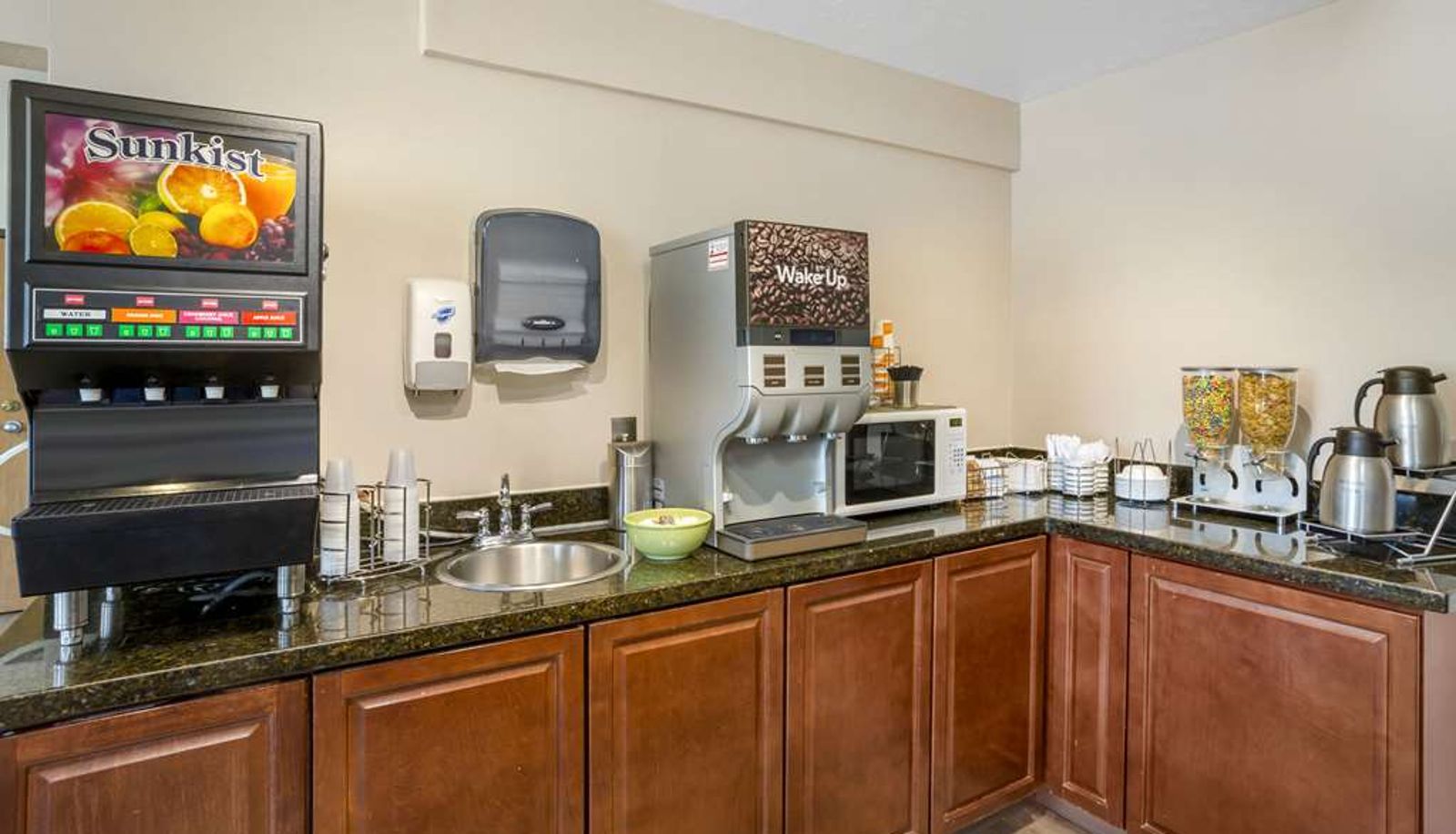 Restaurant - Quality Inn Logan near University
