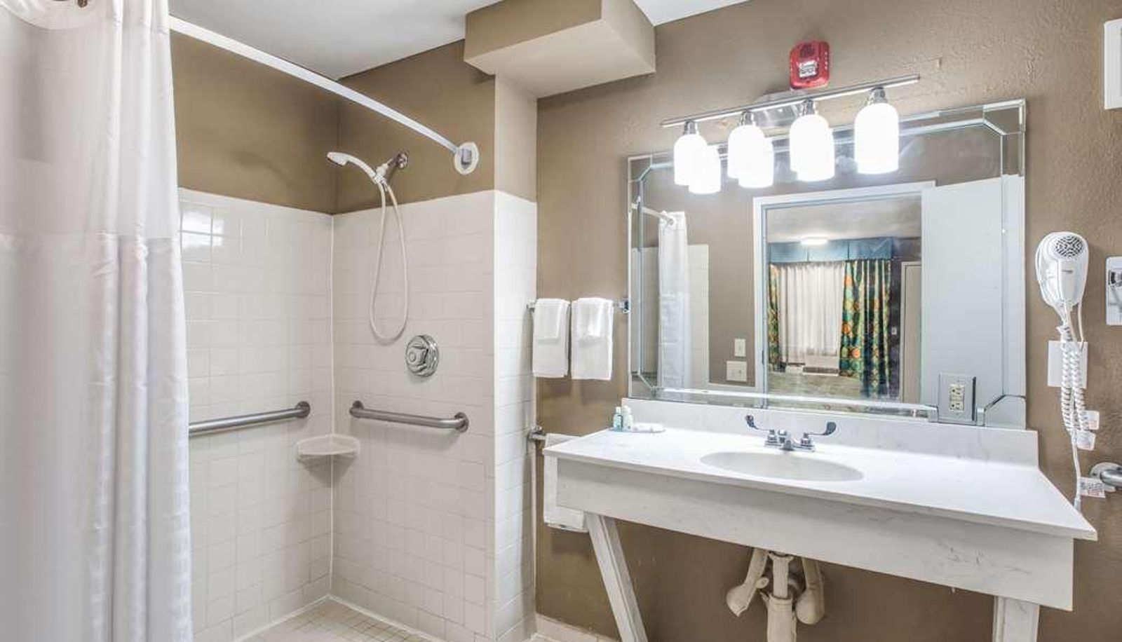Standard room (double) - Quality Inn Kennesaw